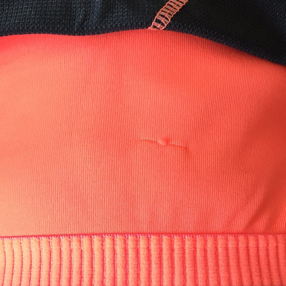 SPORTS BRA - Picture 6 of 6